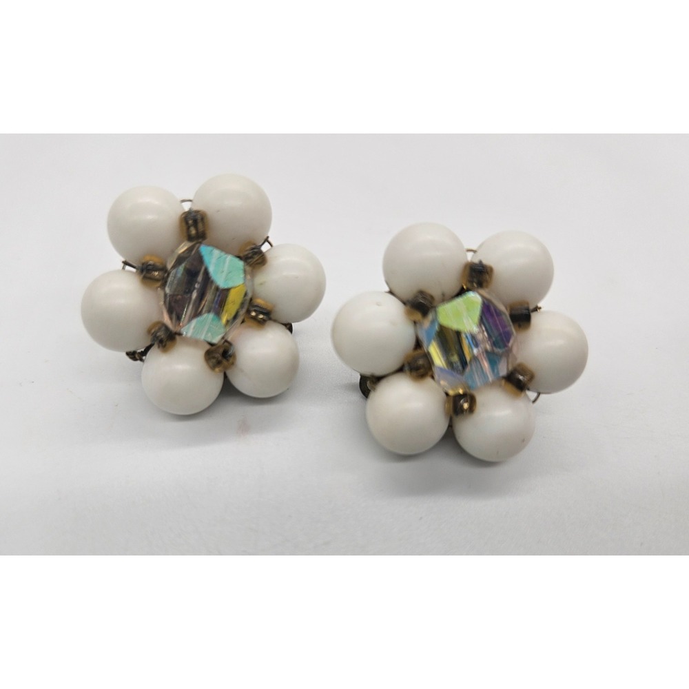 Vintage White Beaded Flower Crystal Rhinestone Clip On Earrings Japan - Picture 3 of 6